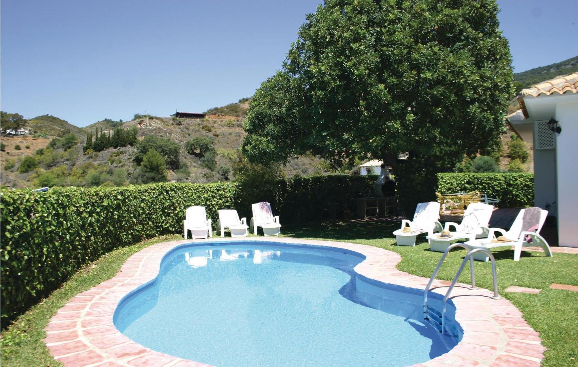 Awesome Home In Mijas With House Sea View Zewnętrze zdjęcie