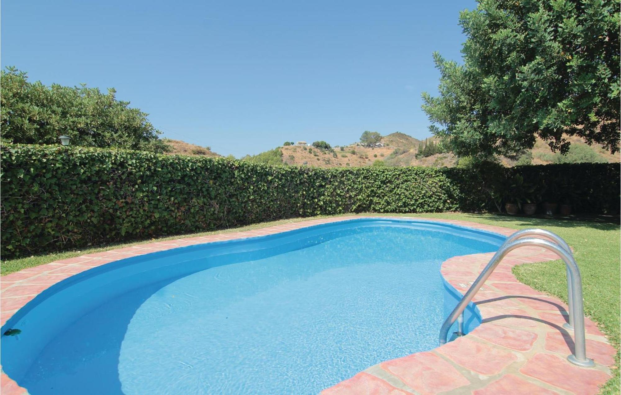 Awesome Home In Mijas With House Sea View Zewnętrze zdjęcie