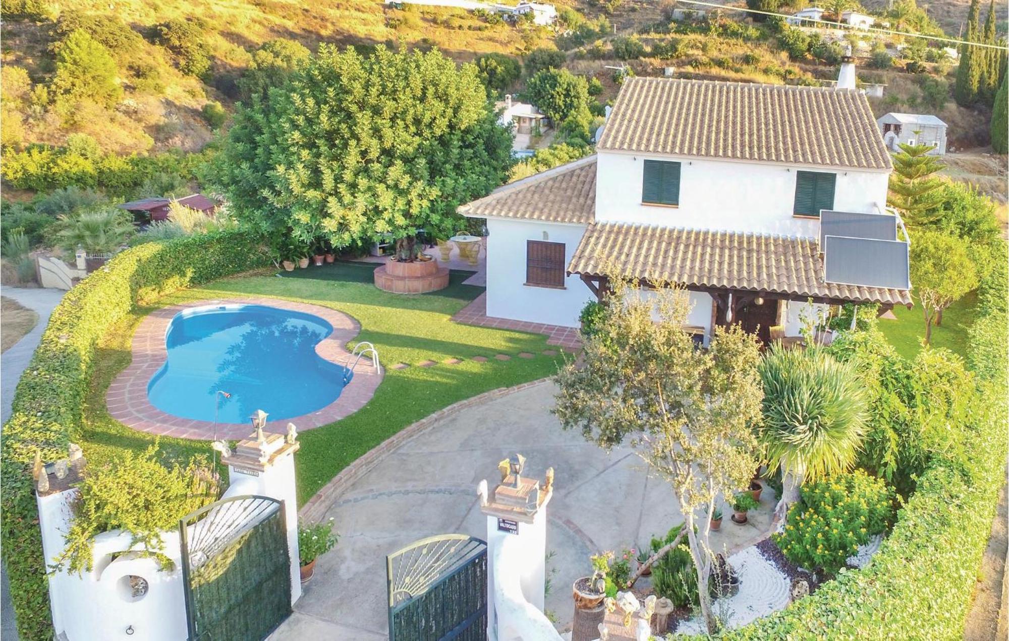Awesome Home In Mijas With House Sea View Zewnętrze zdjęcie